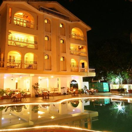 Lambana Resort Calangute Esterno foto