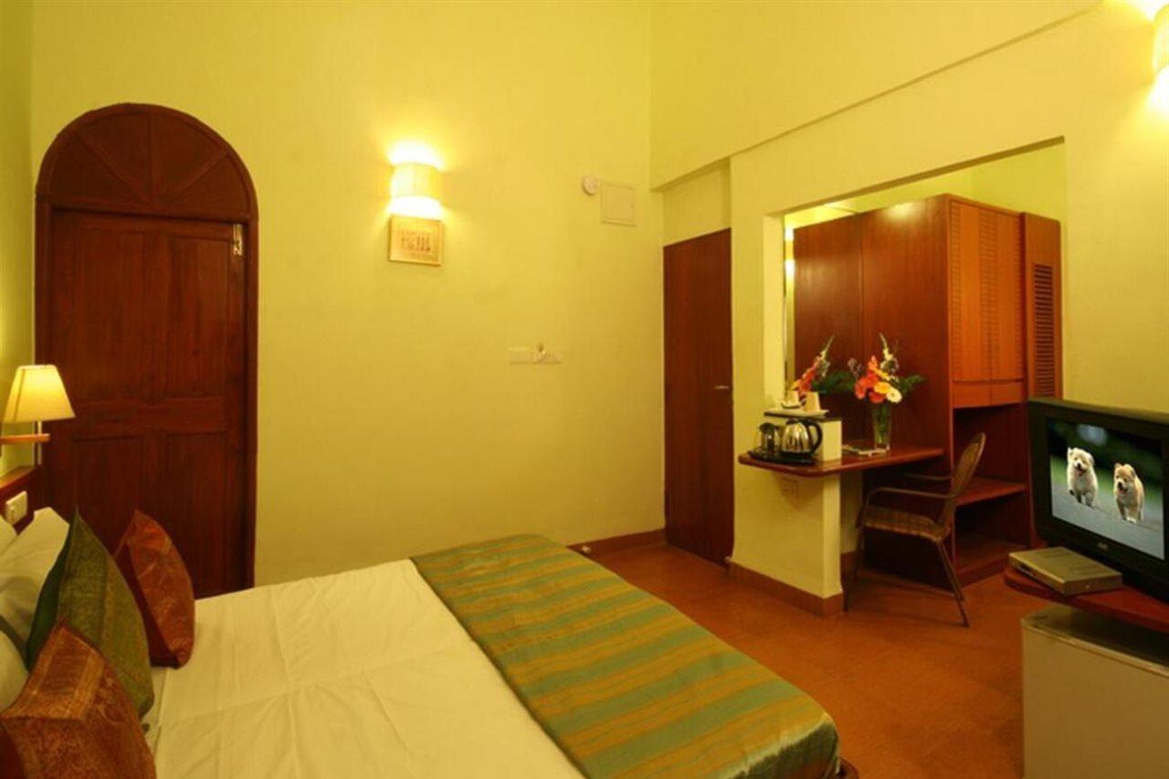 Lambana Resort Calangute Esterno foto