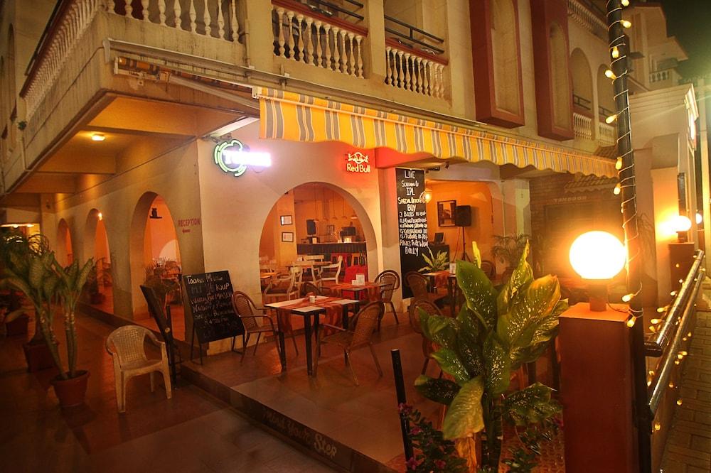 Lambana Resort Calangute Esterno foto