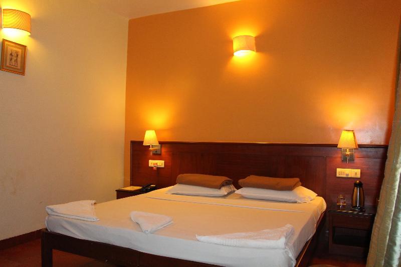 Lambana Resort Calangute Esterno foto
